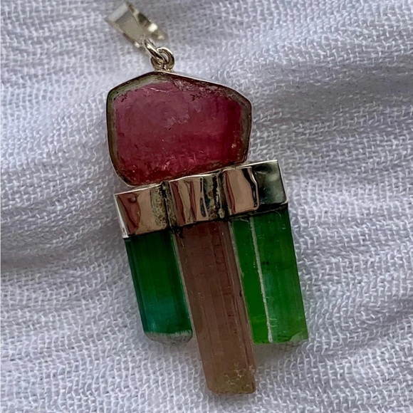 Label - Picture 16 of 16